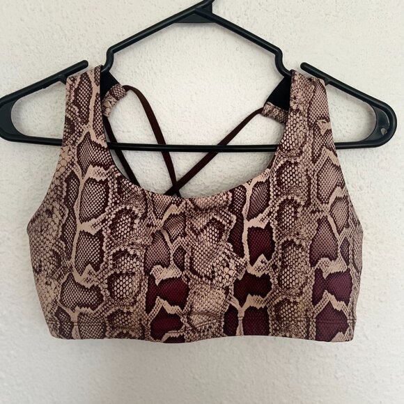 Snakeskin yoga pant & bra set - Picture 3 of 10